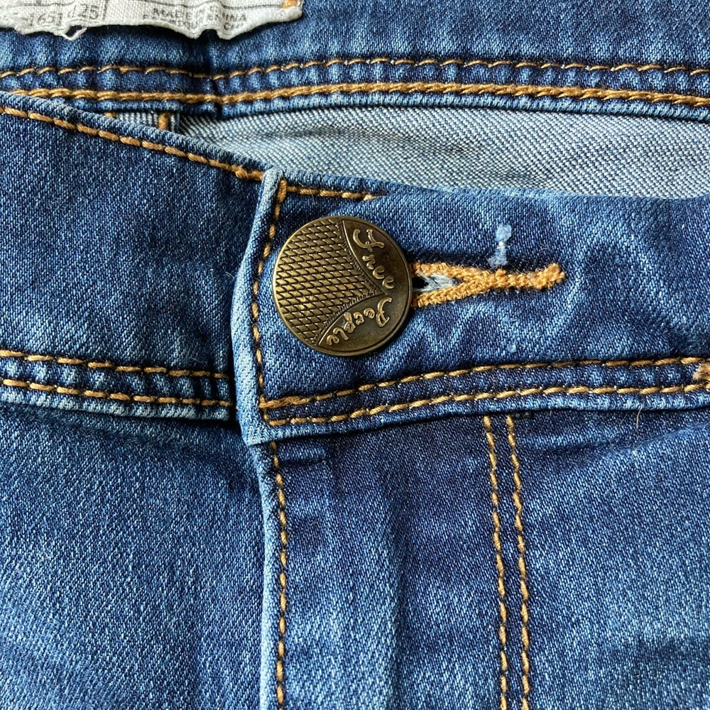 Free people crop jeans DONATING SOON - Picture 6 of 10